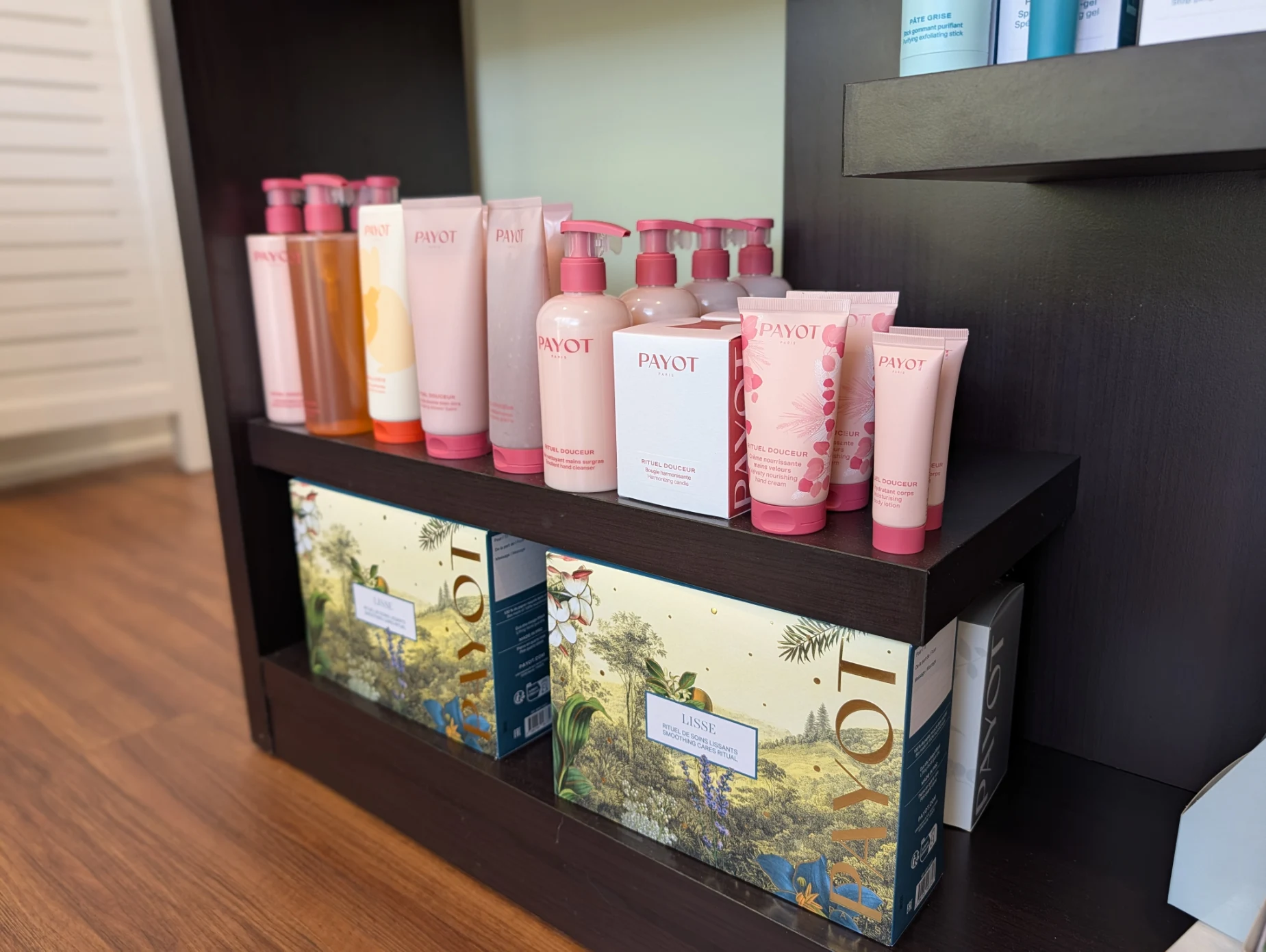 Gallery image of the salon 1