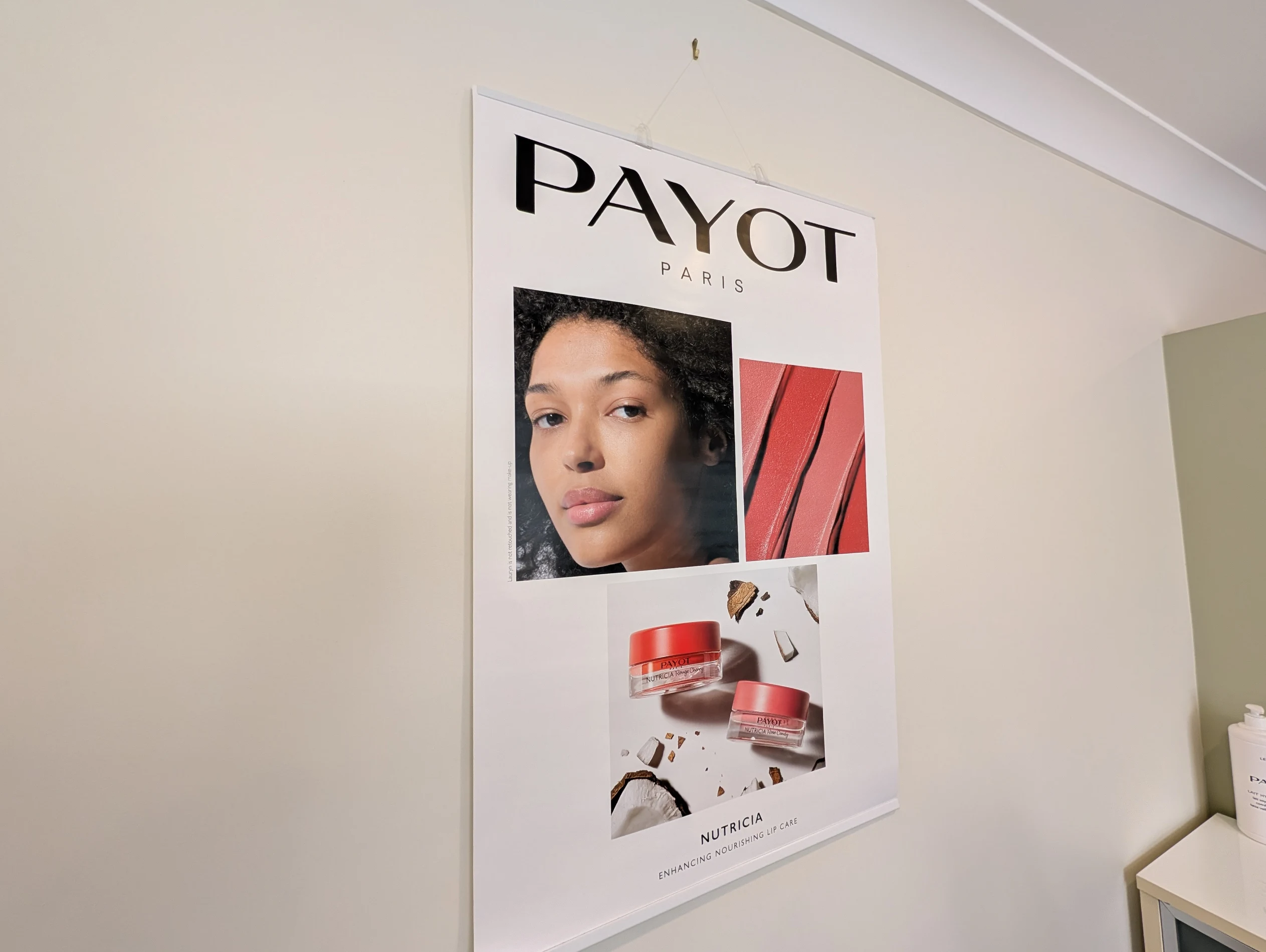 Gallery image of the salon 8